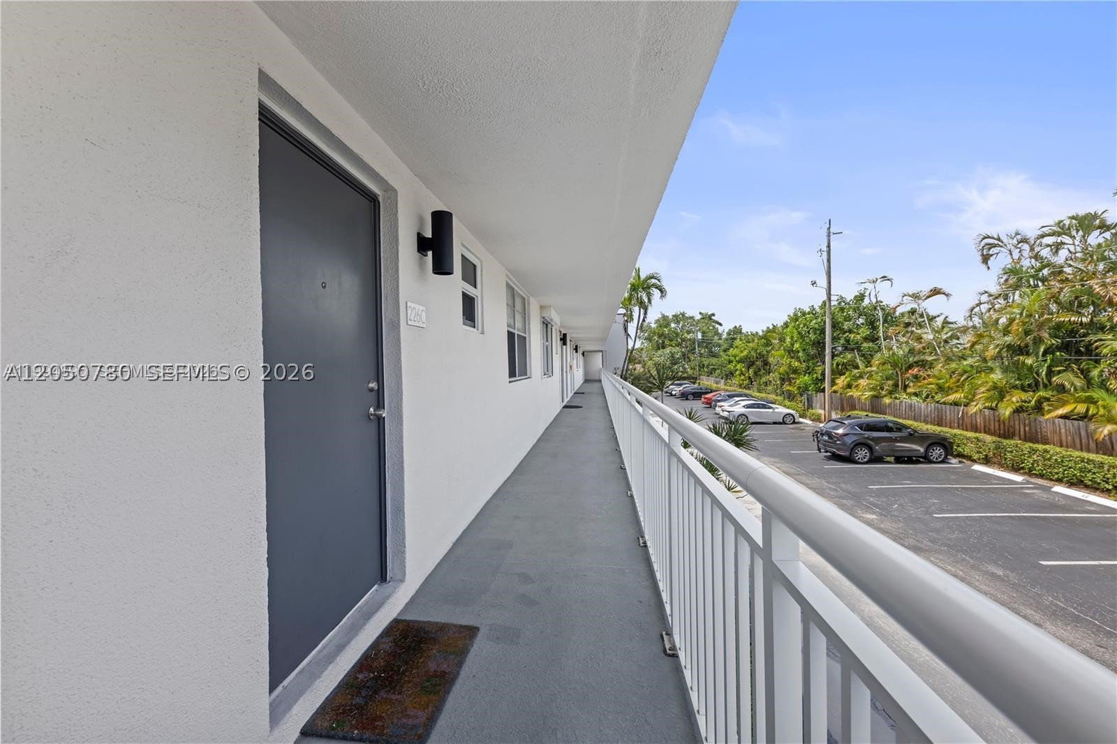 KINGS PARK GARDEN APTS CO - Residential Lease