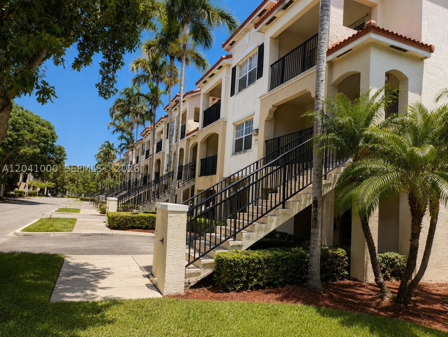 EL-AD POINCIANA - Residential