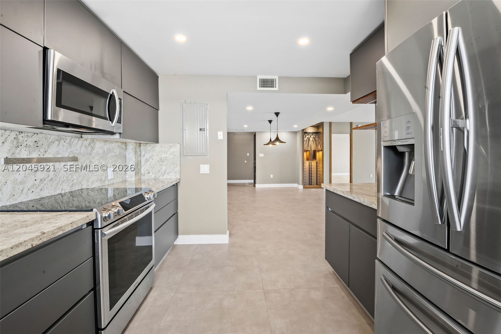 ADMIRALS PORT CONDO WEST - Residential