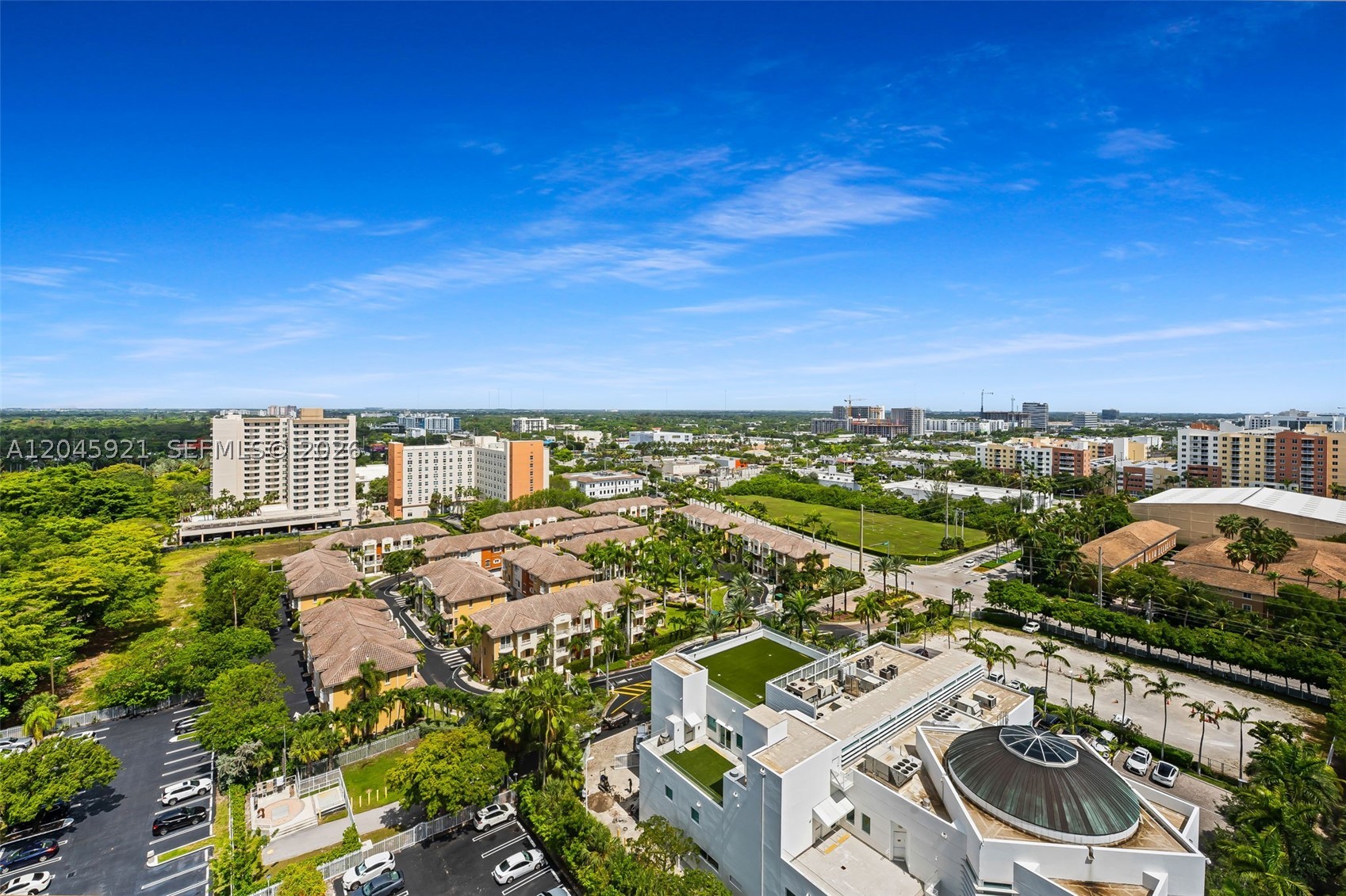 ADMIRALS PORT CONDO WEST - Residential