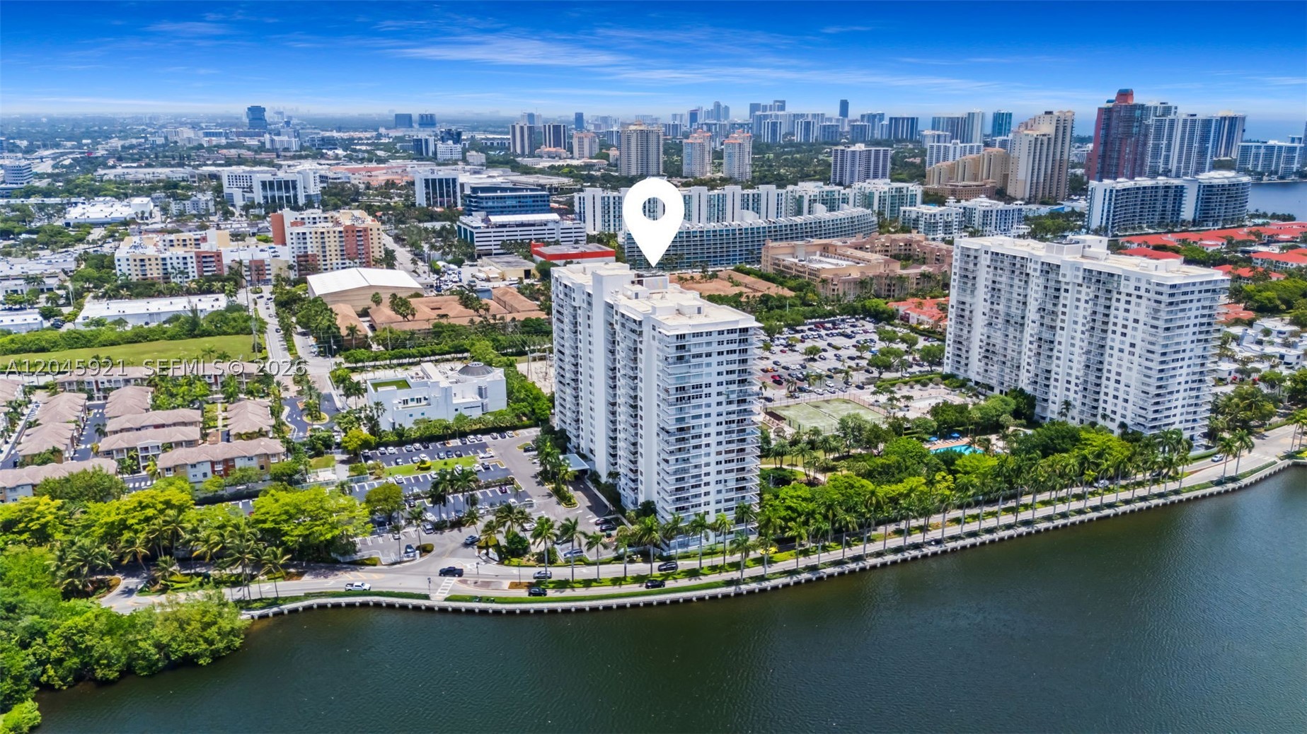 ADMIRALS PORT CONDO WEST - Residential