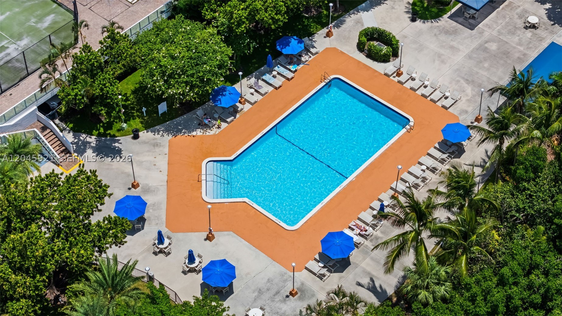 ADMIRALS PORT CONDO WEST - Residential