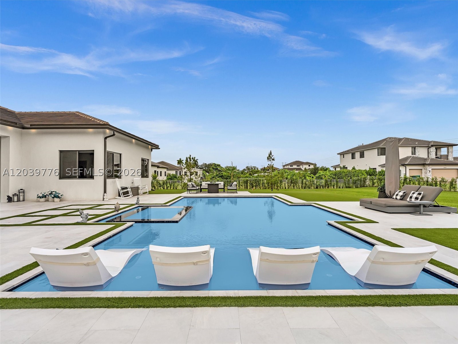 CIRCLE S ESTATES - Residential