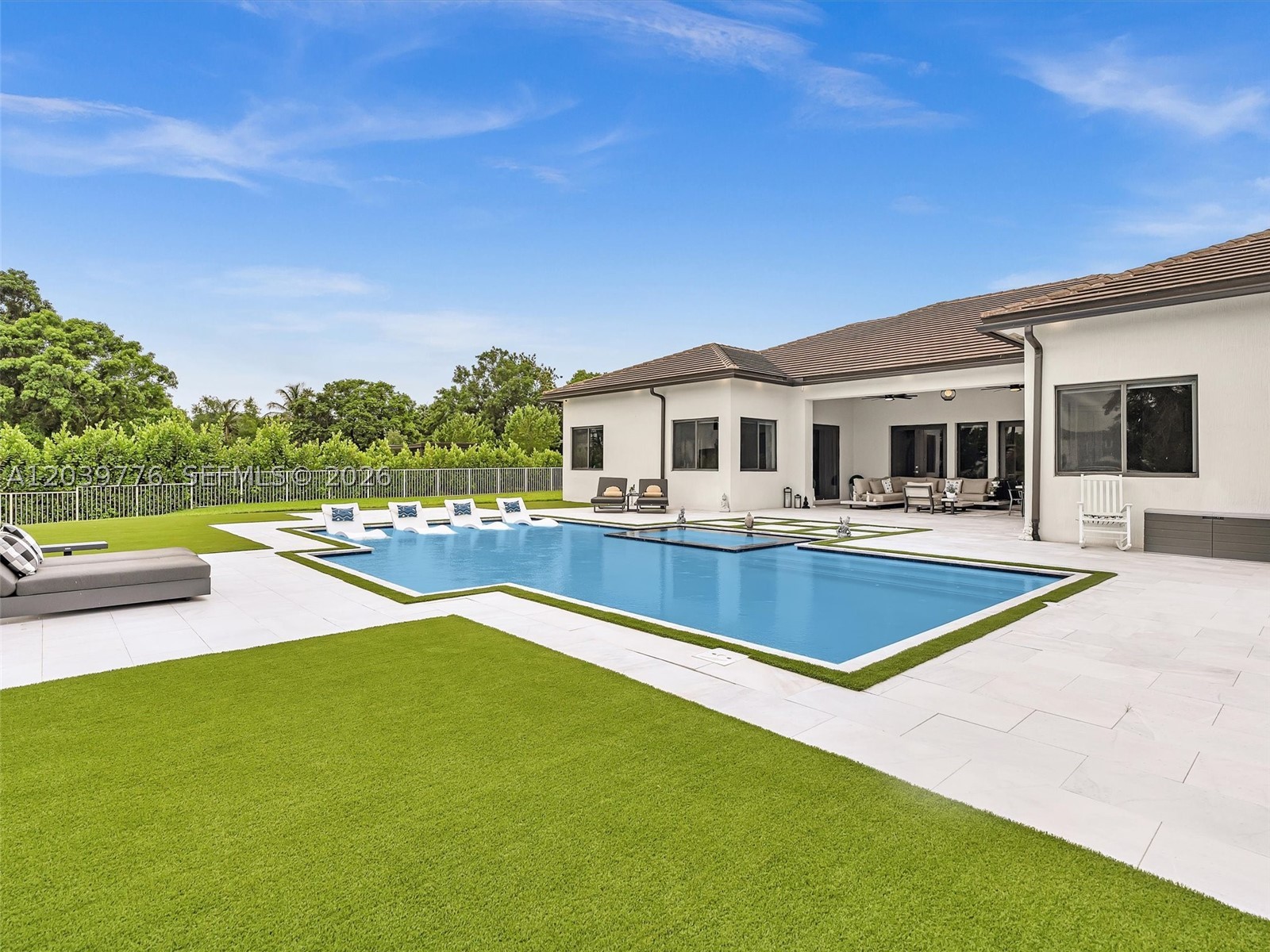 CIRCLE S ESTATES - Residential