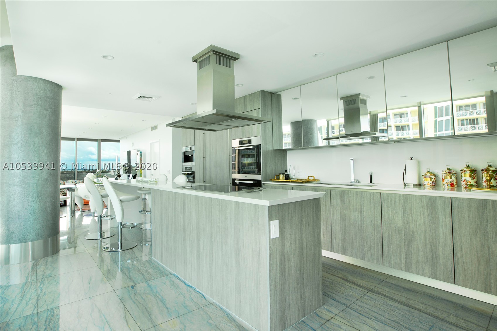 OCEANA KEY BISCAYNE CONDO - Residential