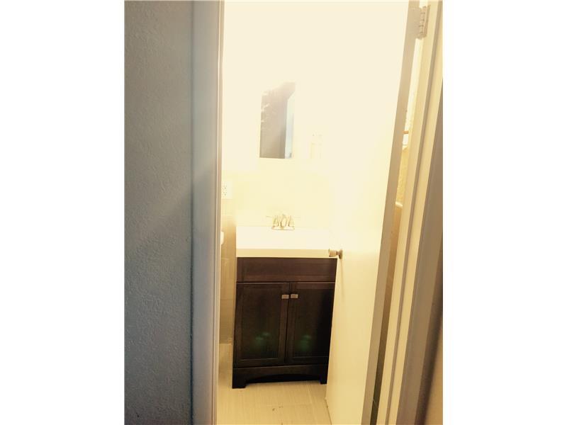 LAUDERDALE LAKES WEST GAT - Residential