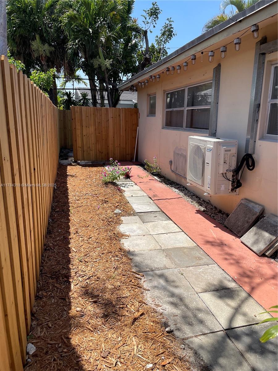 CORAL RIDGE ISLES - Residential Lease