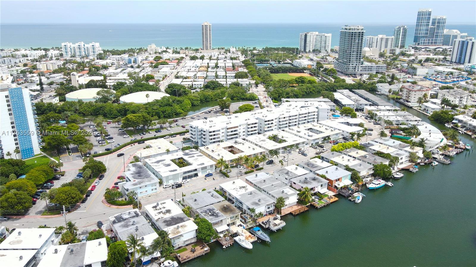 Excellent opportunity to buy this 2/2 apartment in ParkView Island, just a few blocks from the beach.  Unit comes with 1 parking spot, extra storage unit and guest parking. Association Includes Water, Cable, TV,Pool, Gym, Intercom access and security cameras. Amazing location close to shopping, restaurants, entertainment and beaches. HOA HAS NO RESERVES. Financing can be 25% down or 10% with a first and second mortgage. We have uploaded all condo docs for your convenience.