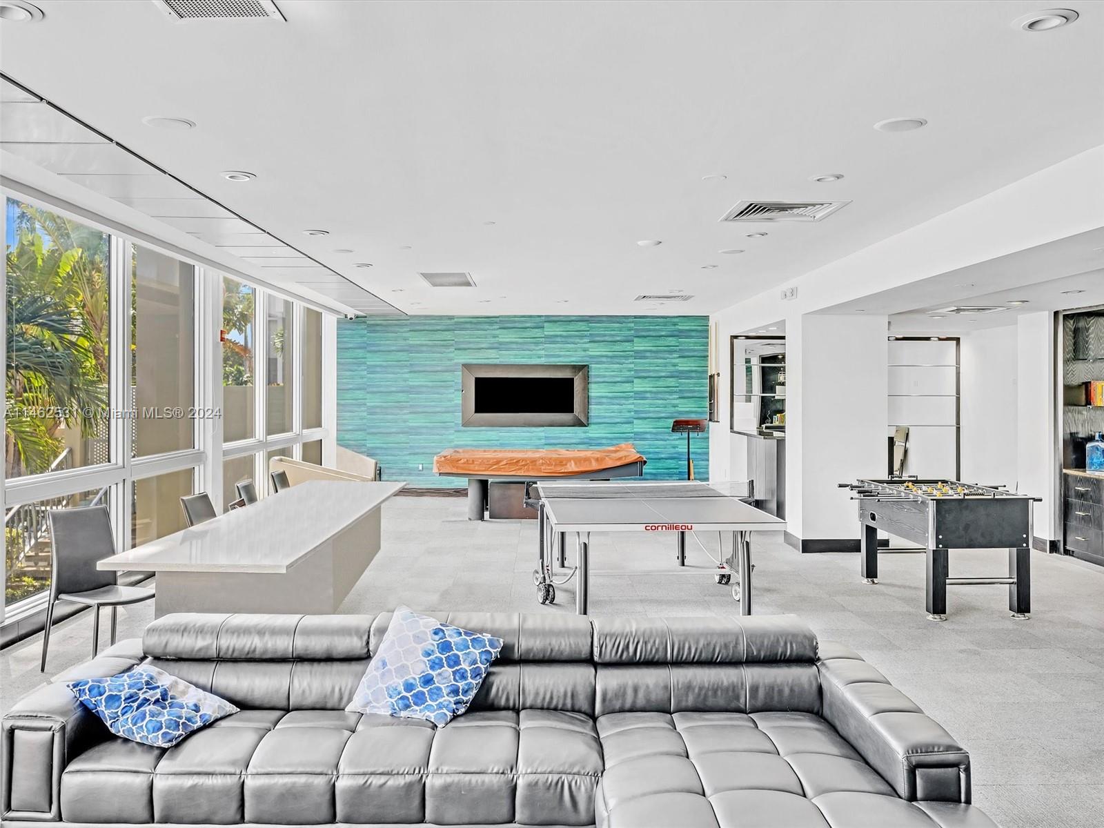 MIRADOR 1200 CONDO - Residential