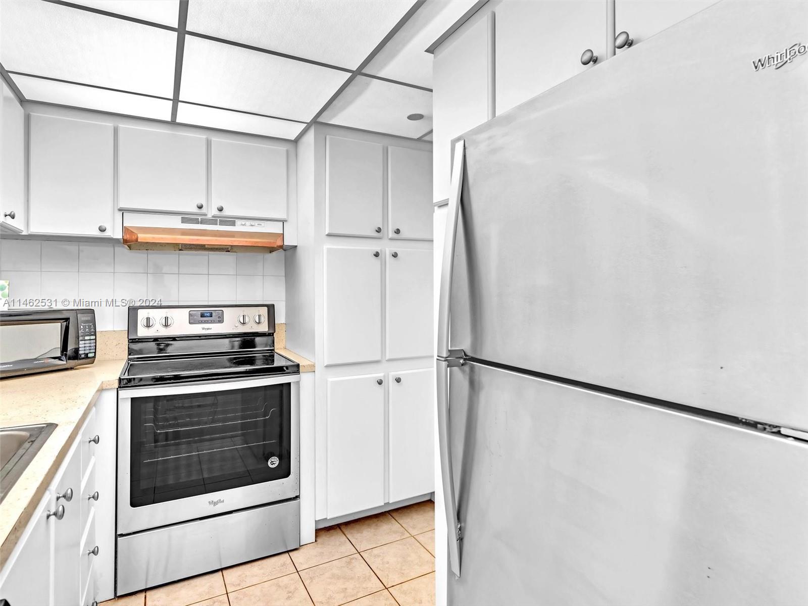 MIRADOR 1200 CONDO - Residential