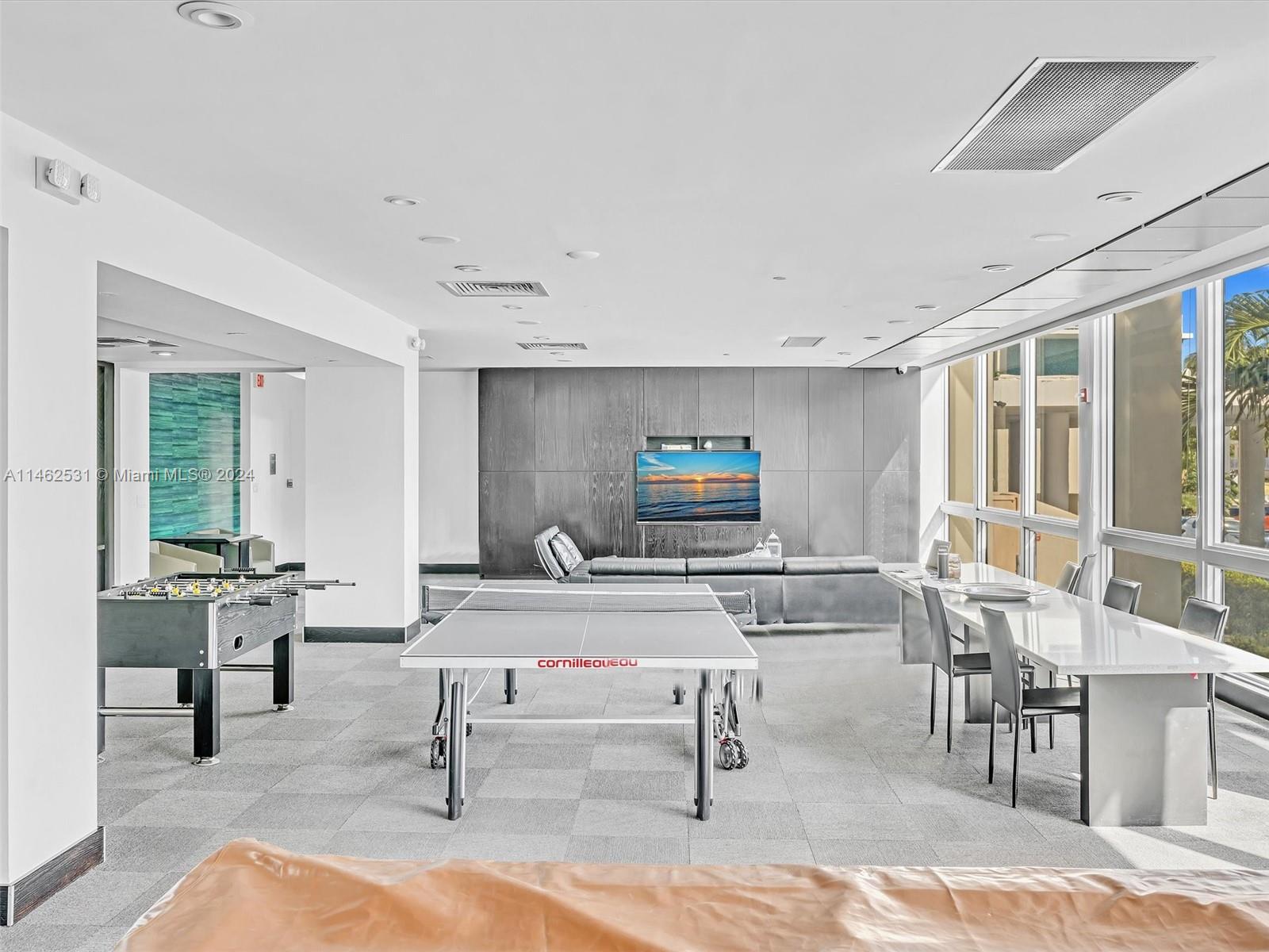 MIRADOR 1200 CONDO - Residential
