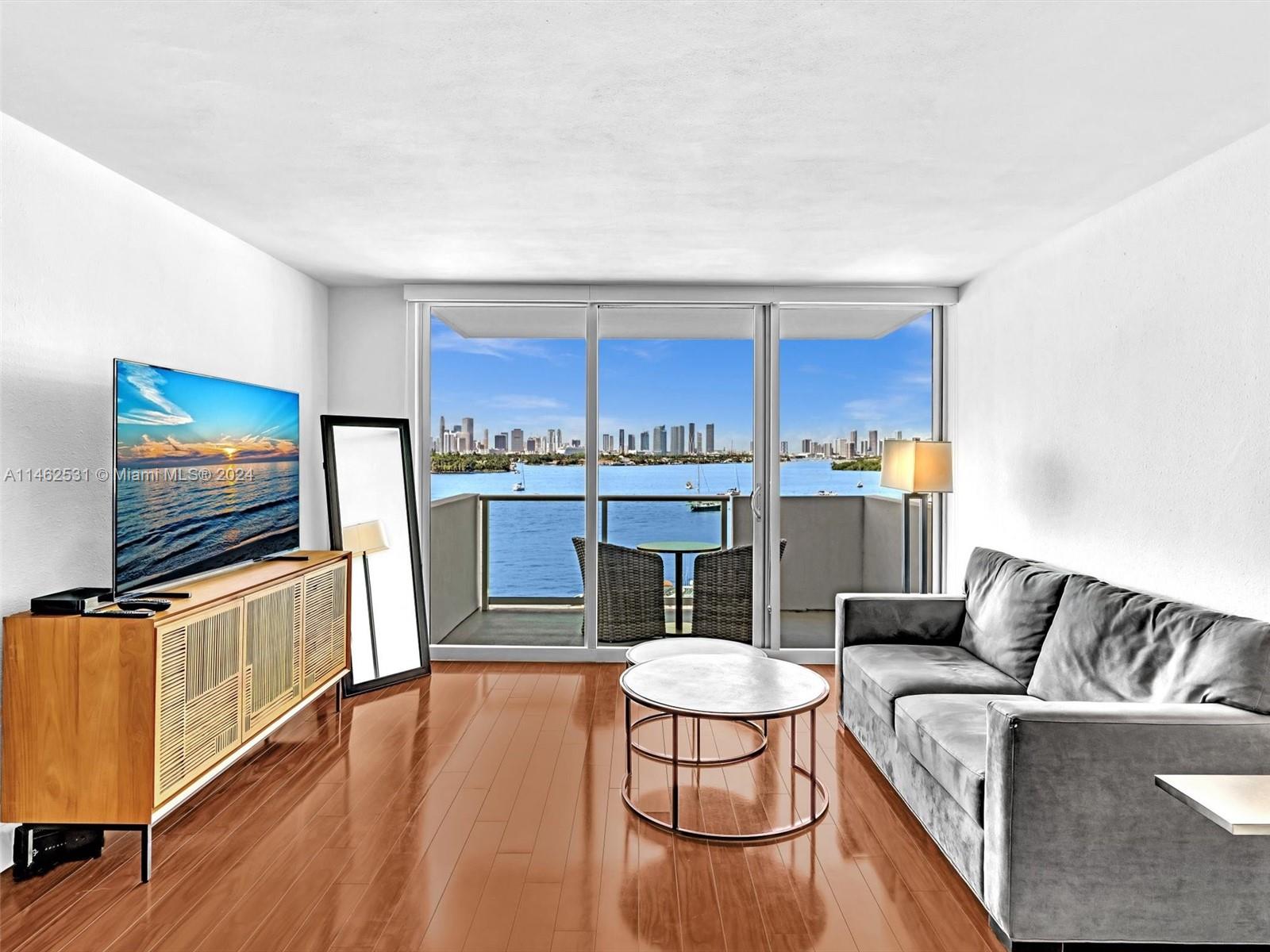 MIRADOR 1200 CONDO - Residential