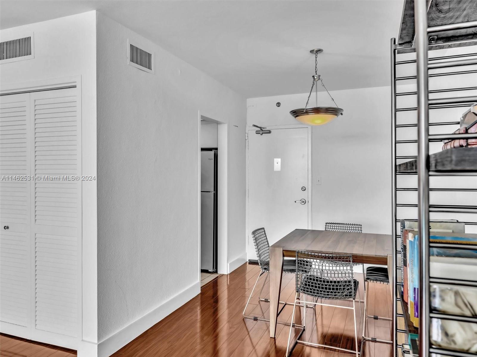 MIRADOR 1200 CONDO - Residential