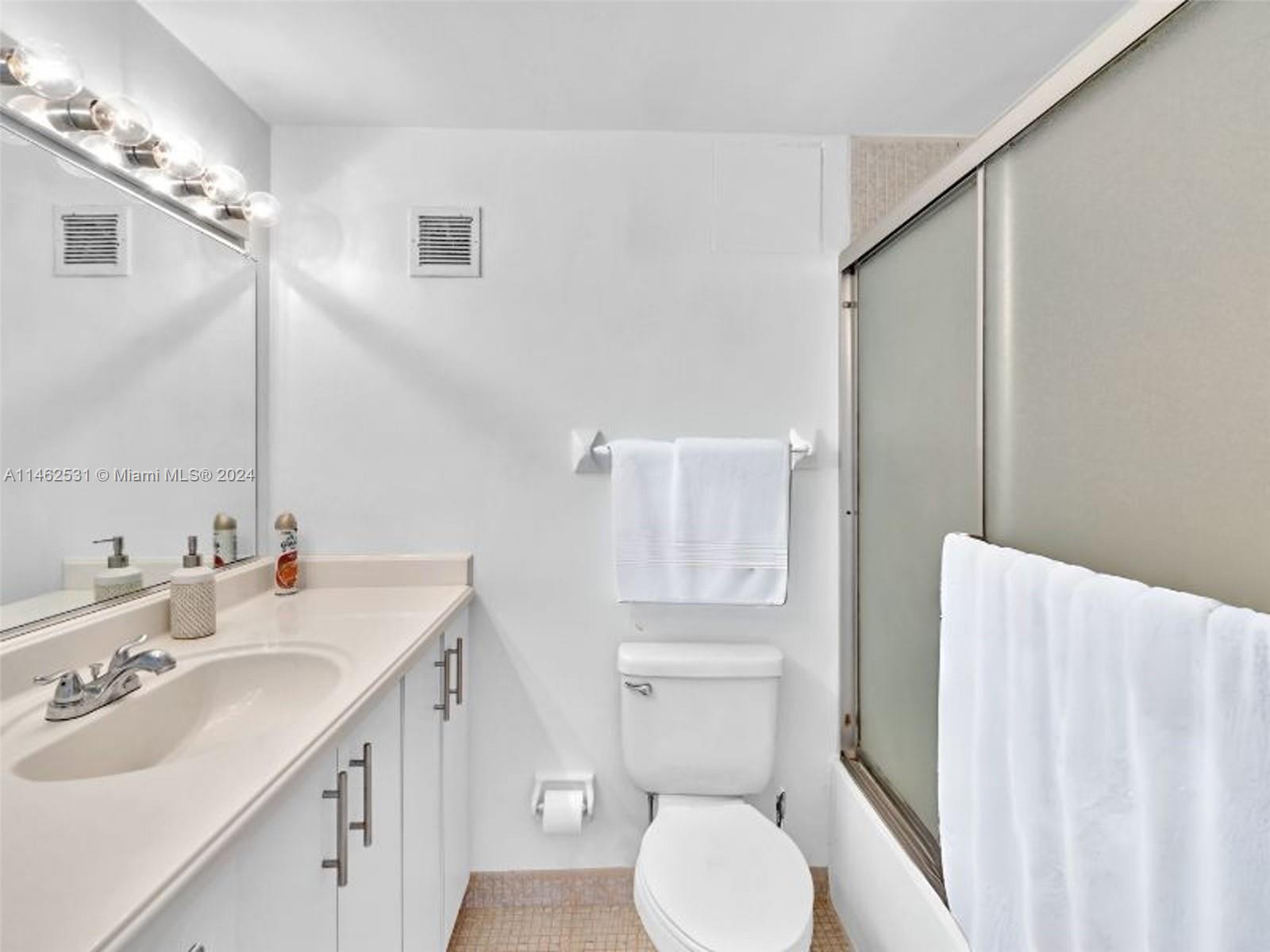 MIRADOR 1200 CONDO - Residential