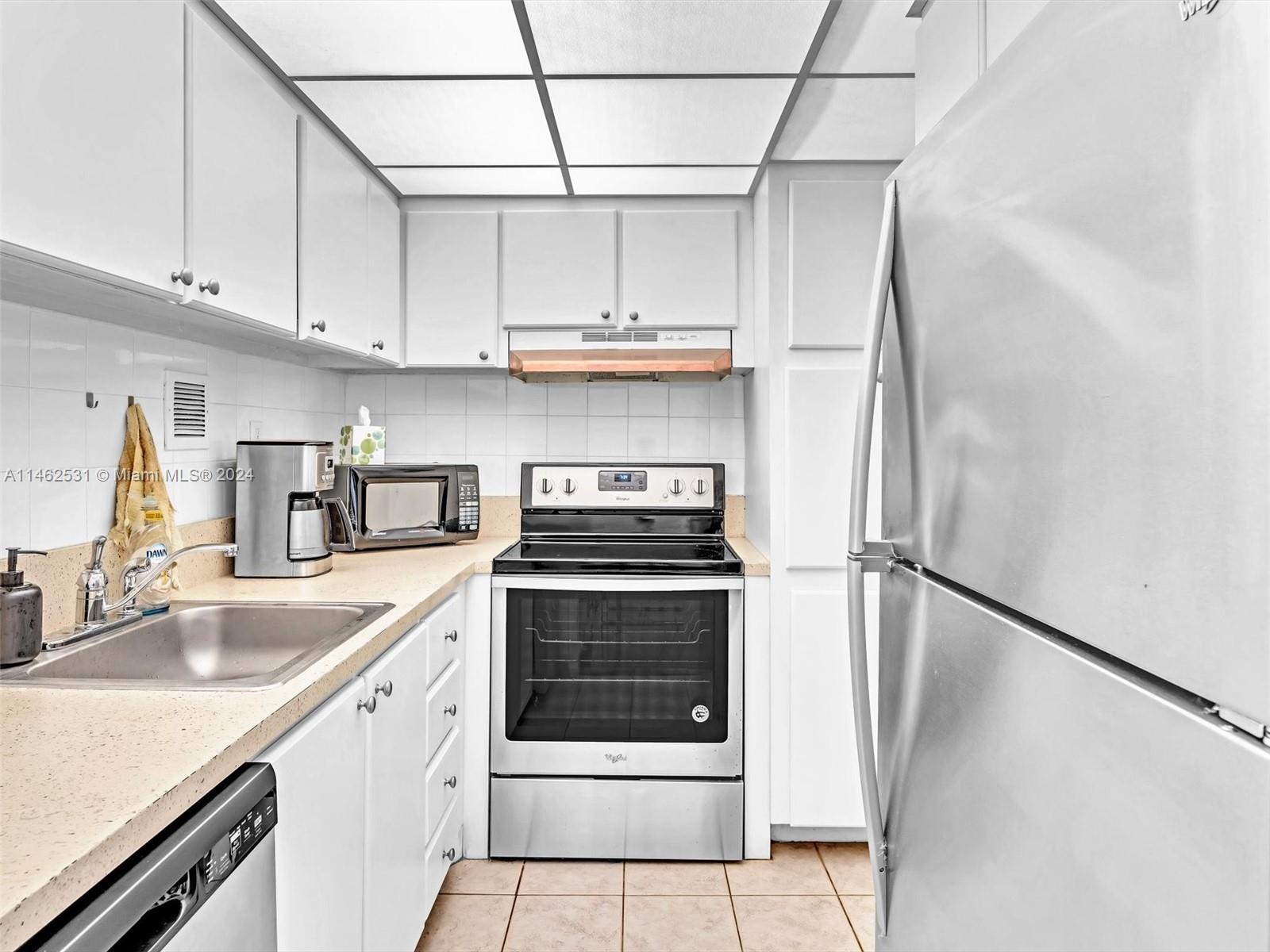 MIRADOR 1200 CONDO - Residential