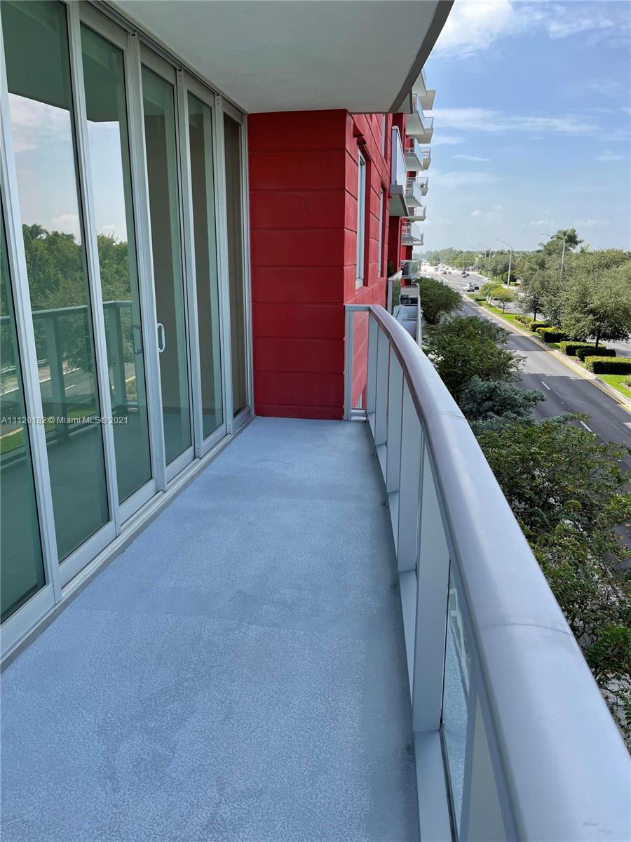 MIDTOWN DORAL - Residential