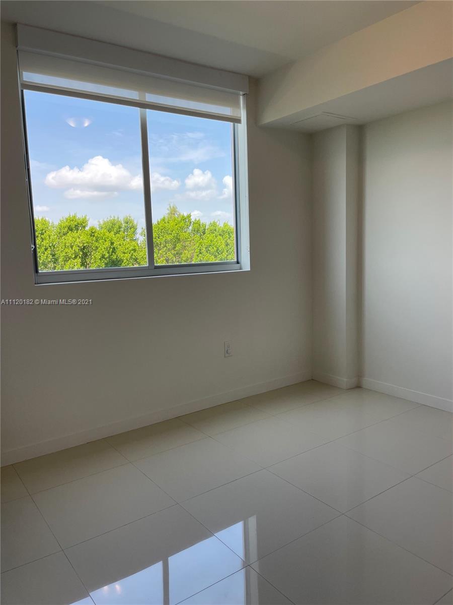 MIDTOWN DORAL - Residential