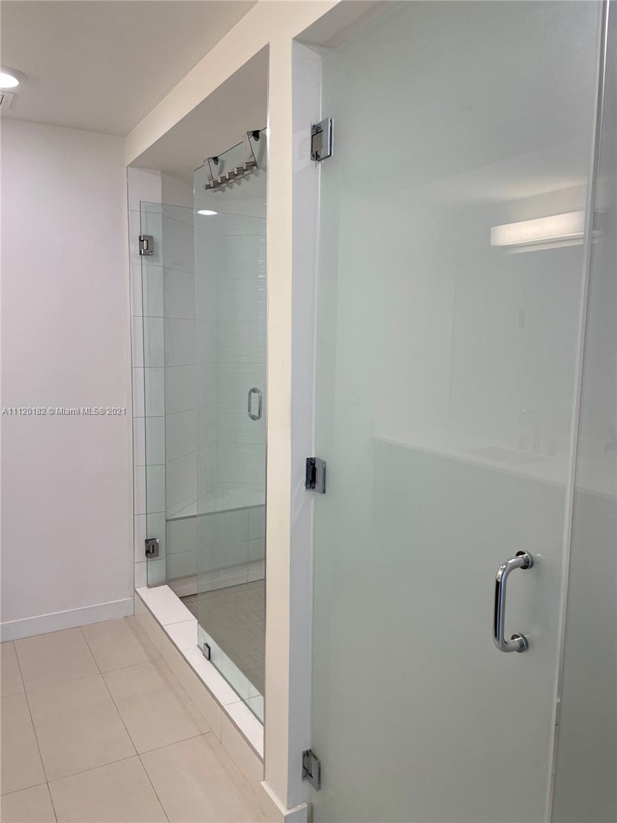 MIDTOWN DORAL - Residential
