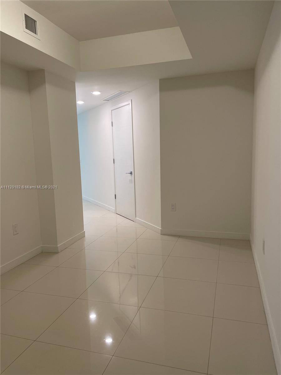 MIDTOWN DORAL - Residential