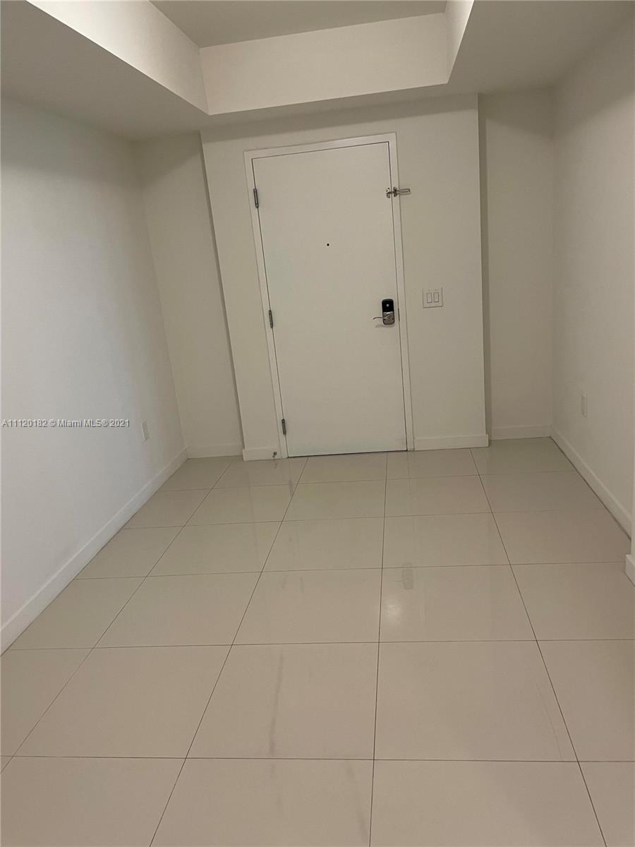 MIDTOWN DORAL - Residential