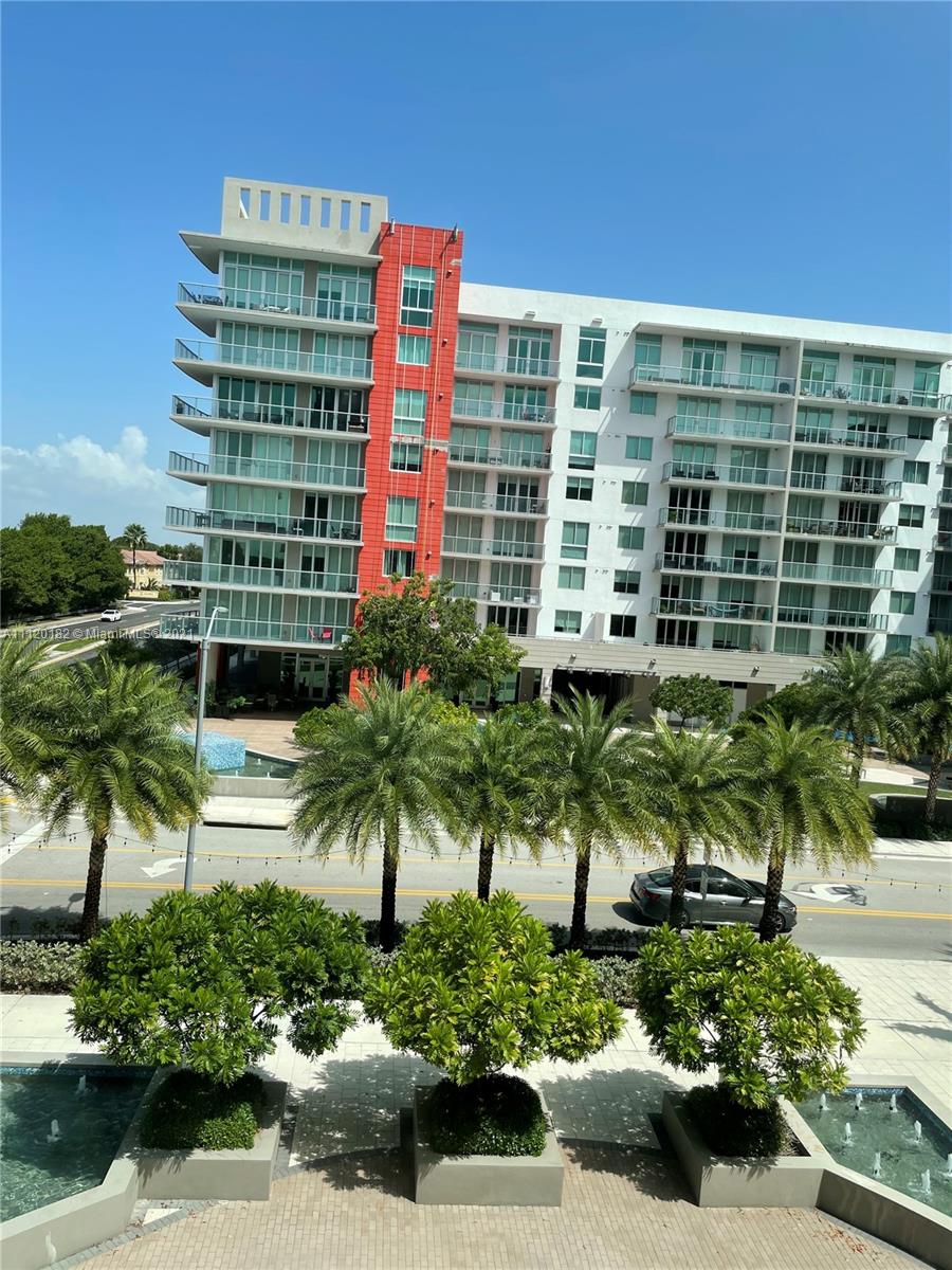 MIDTOWN DORAL - Residential
