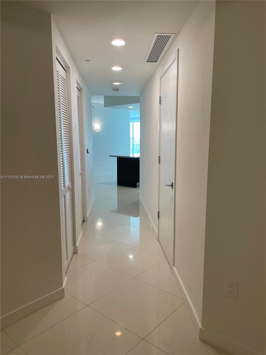 MIDTOWN DORAL - Residential