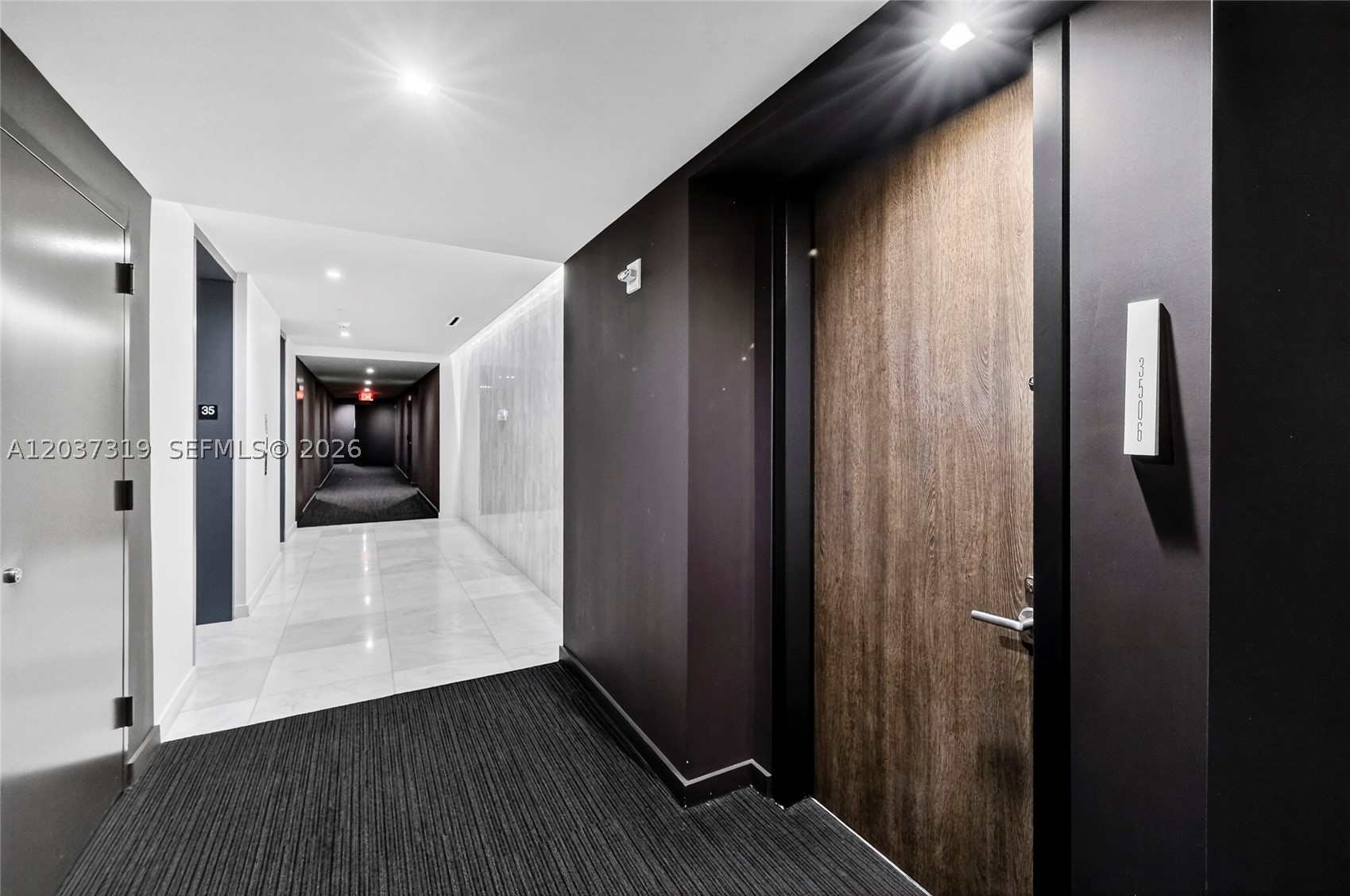 REACH CONDO - Residential