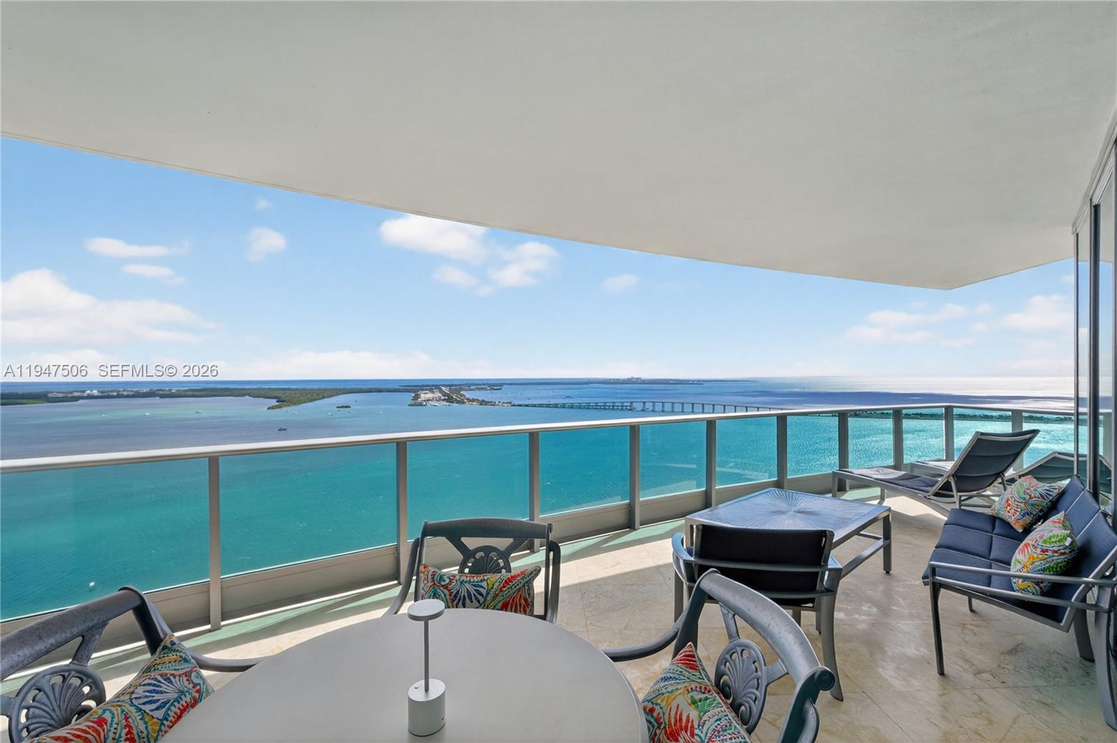 JADE RESIDENCES - Residential