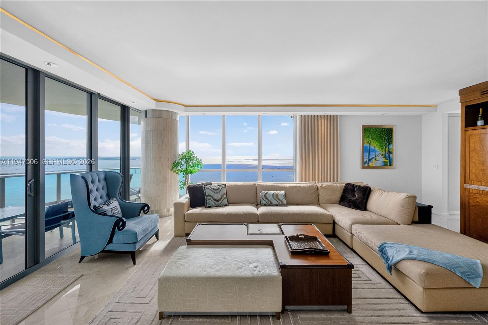 JADE RESIDENCES - Residential