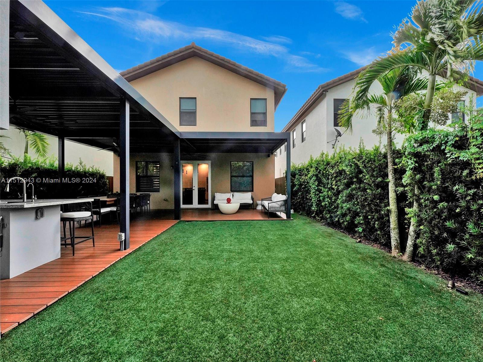 GRAND BAY NORTH - Residential Lease