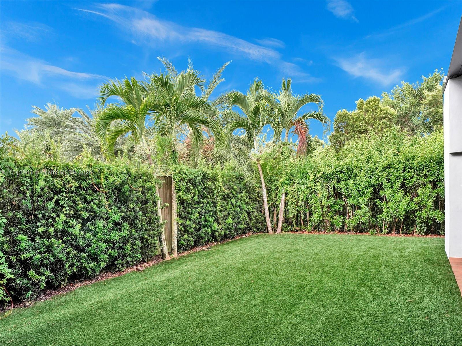 GRAND BAY NORTH - Residential Lease