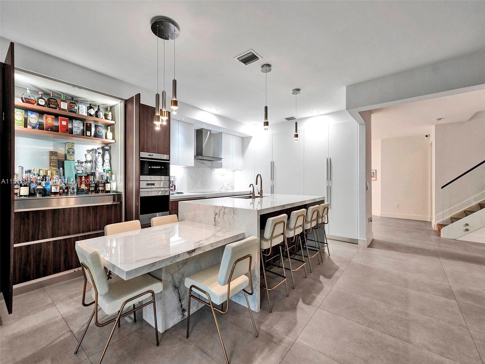 GRAND BAY NORTH - Residential Lease