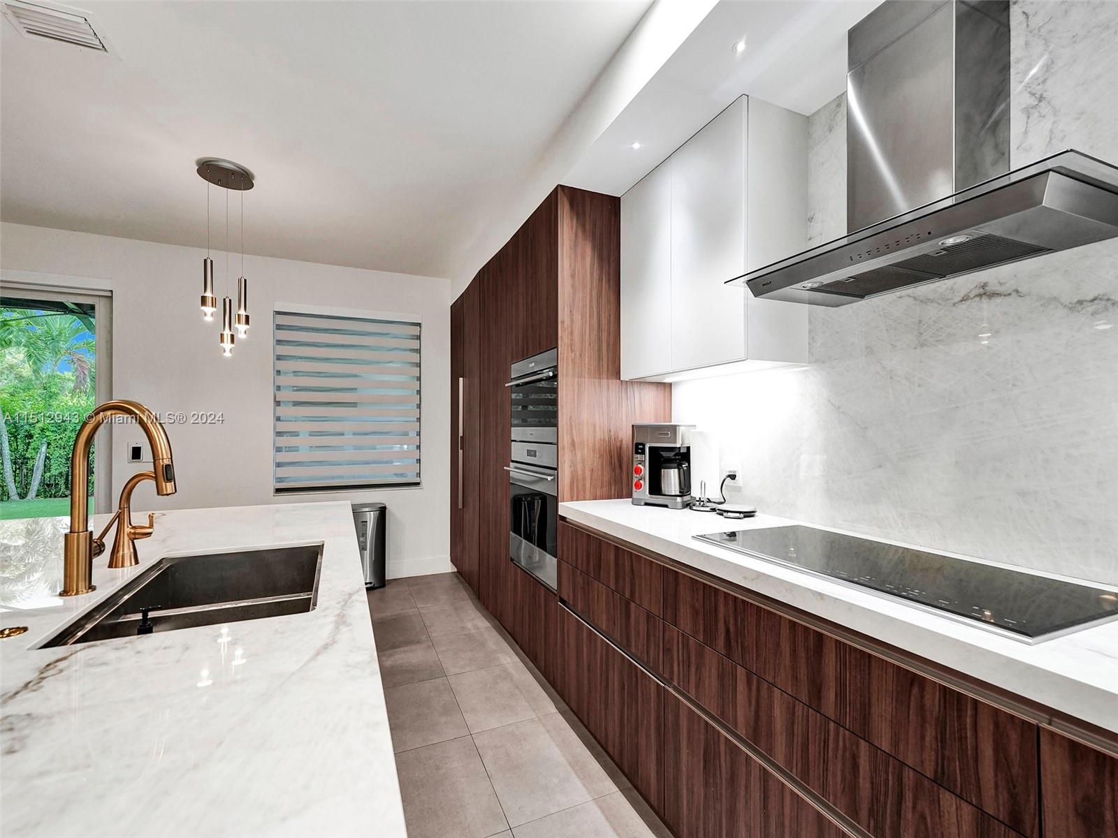 GRAND BAY NORTH - Residential Lease
