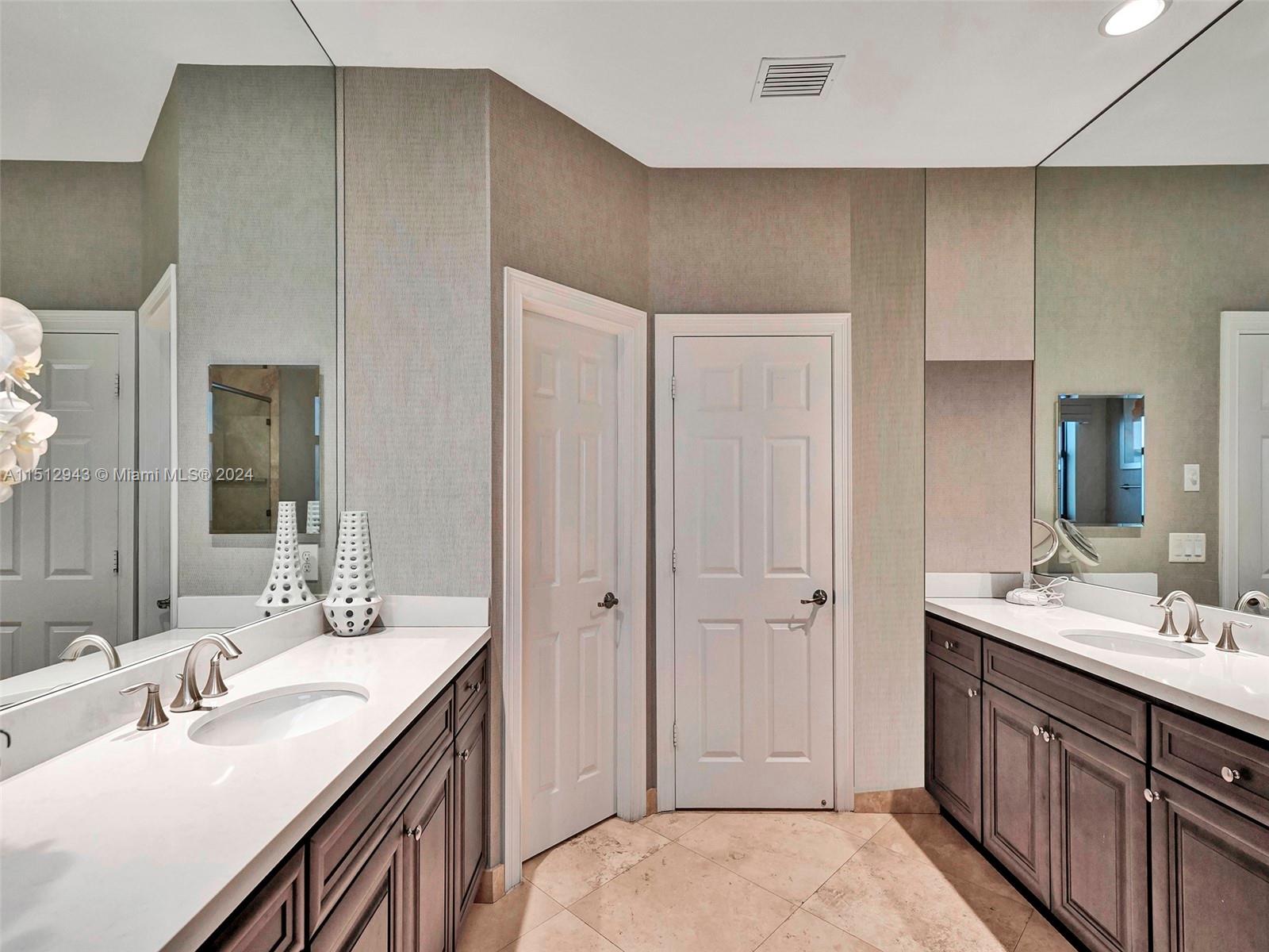 GRAND BAY NORTH - Residential Lease