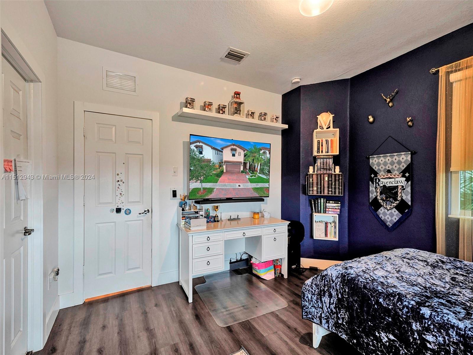 GRAND BAY NORTH - Residential Lease