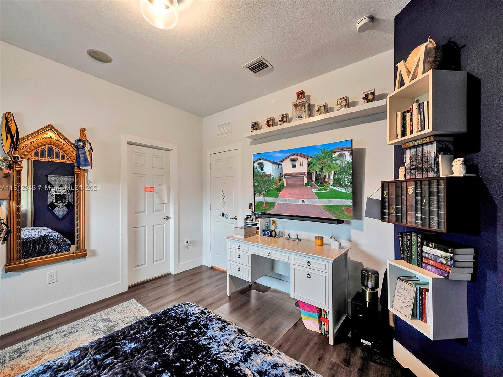 GRAND BAY NORTH - Residential Lease