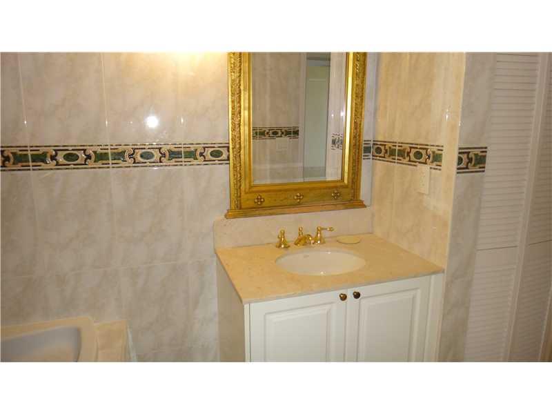 VENETIA CONDO - Residential Lease
