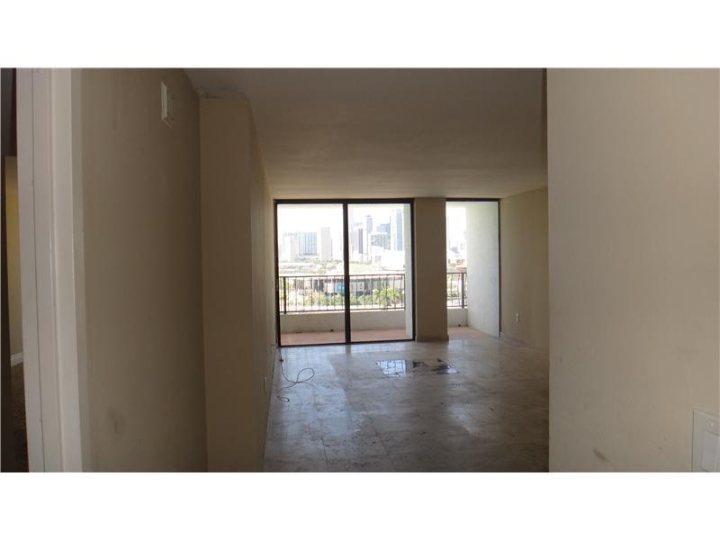 VENETIA CONDO - Residential Lease