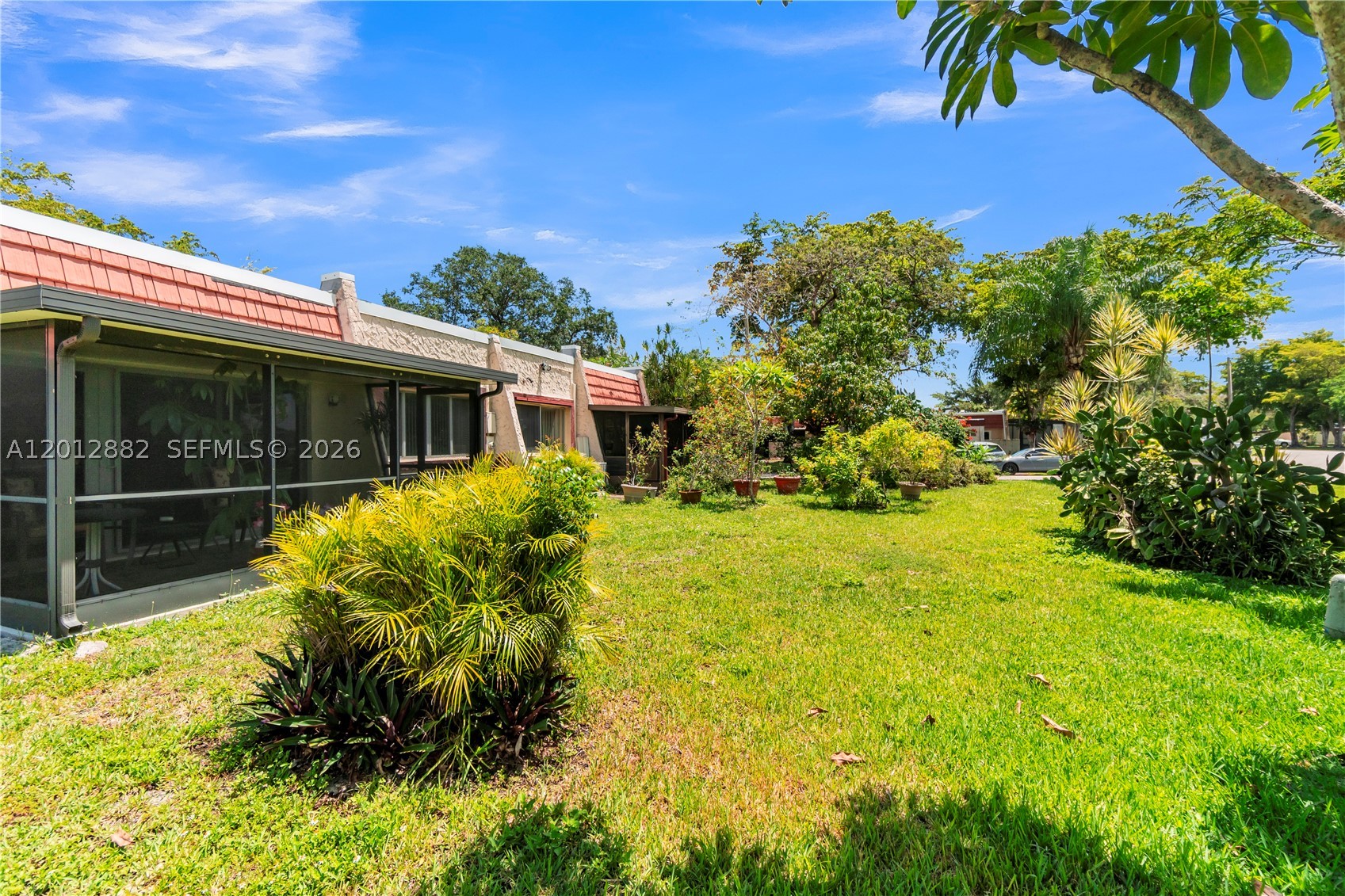 SPYGLASS CONDOMINIUM 1 - Residential