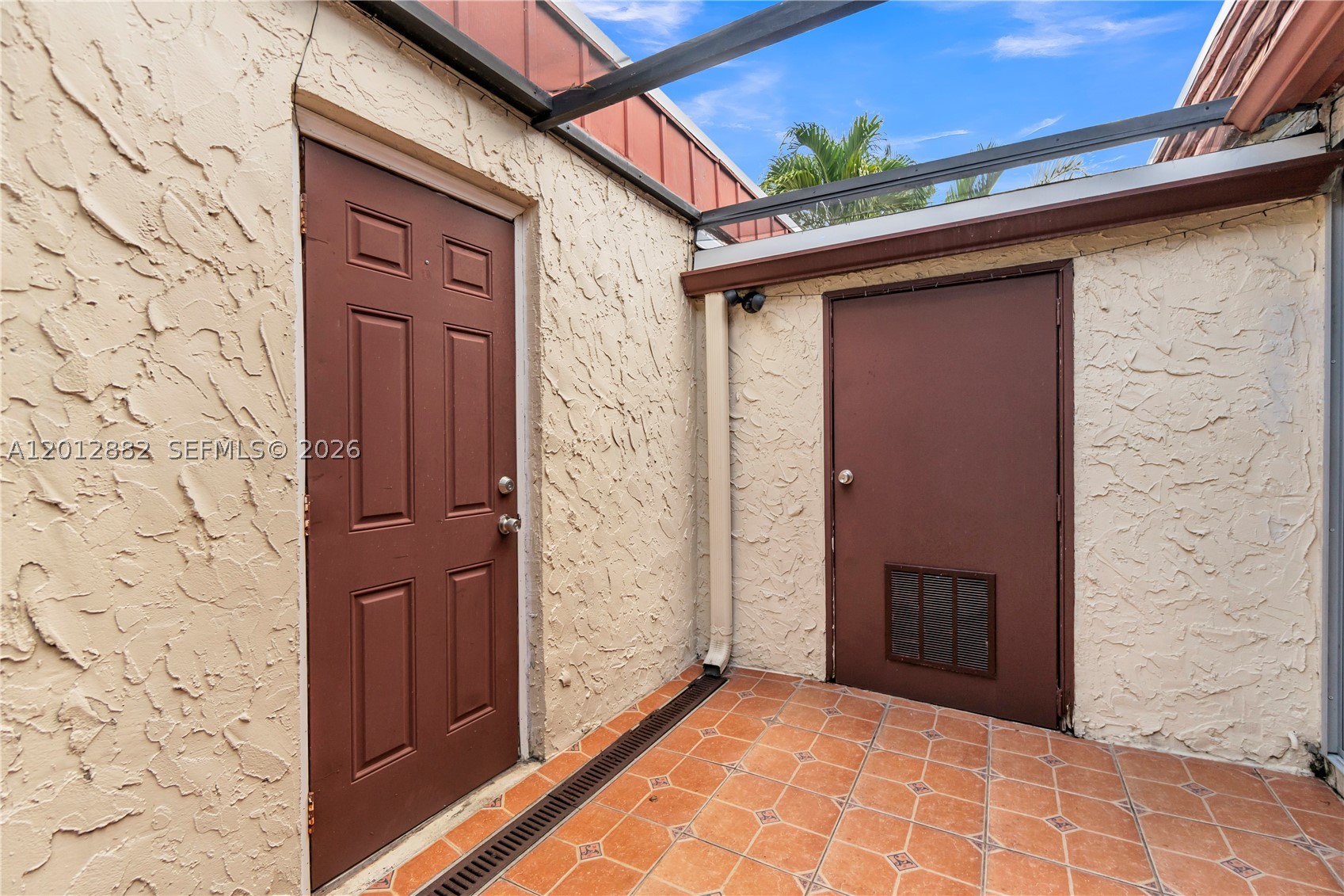 SPYGLASS CONDOMINIUM 1 - Residential