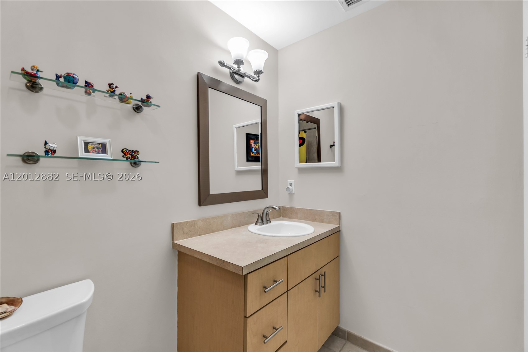 SPYGLASS CONDOMINIUM 1 - Residential