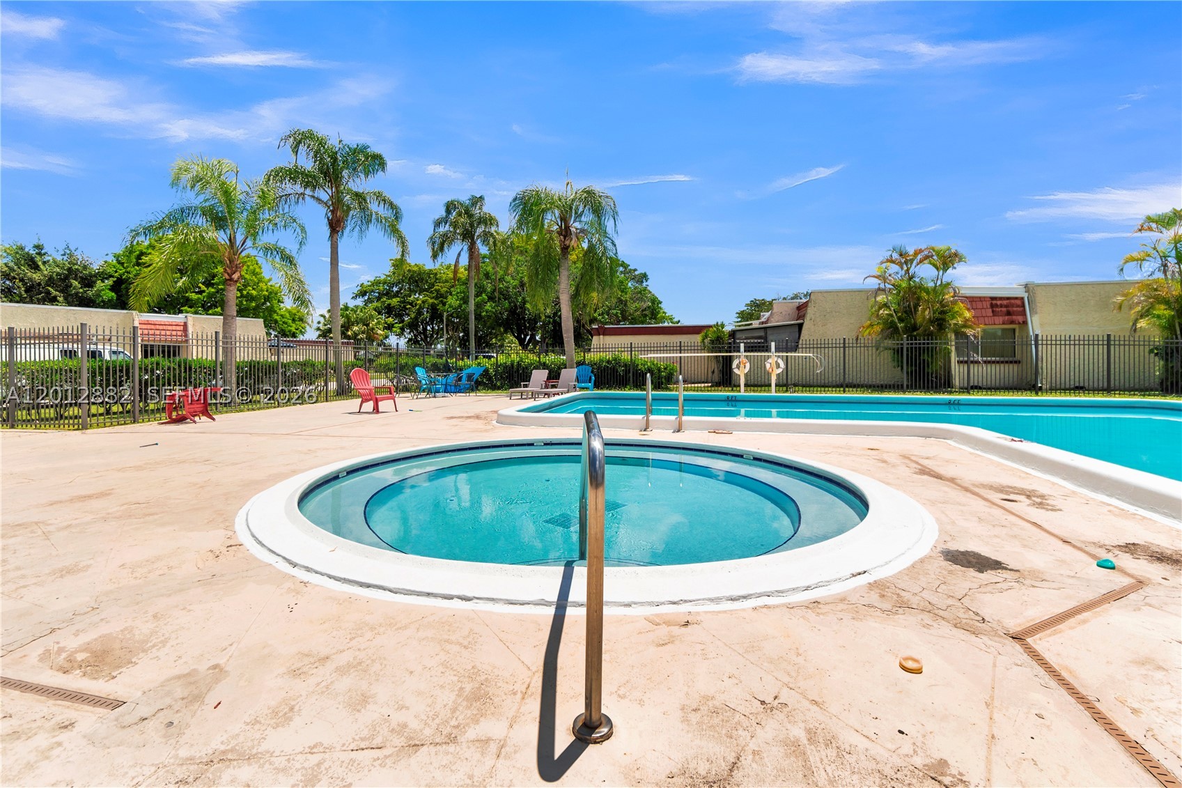 SPYGLASS CONDOMINIUM 1 - Residential