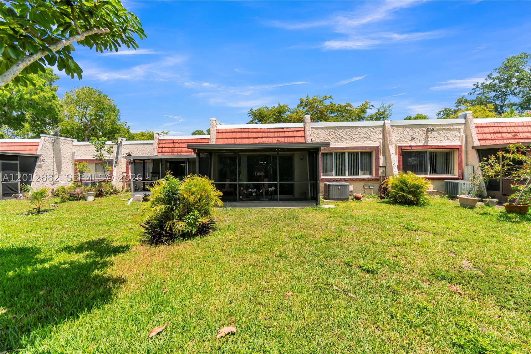 SPYGLASS CONDOMINIUM 1 - Residential