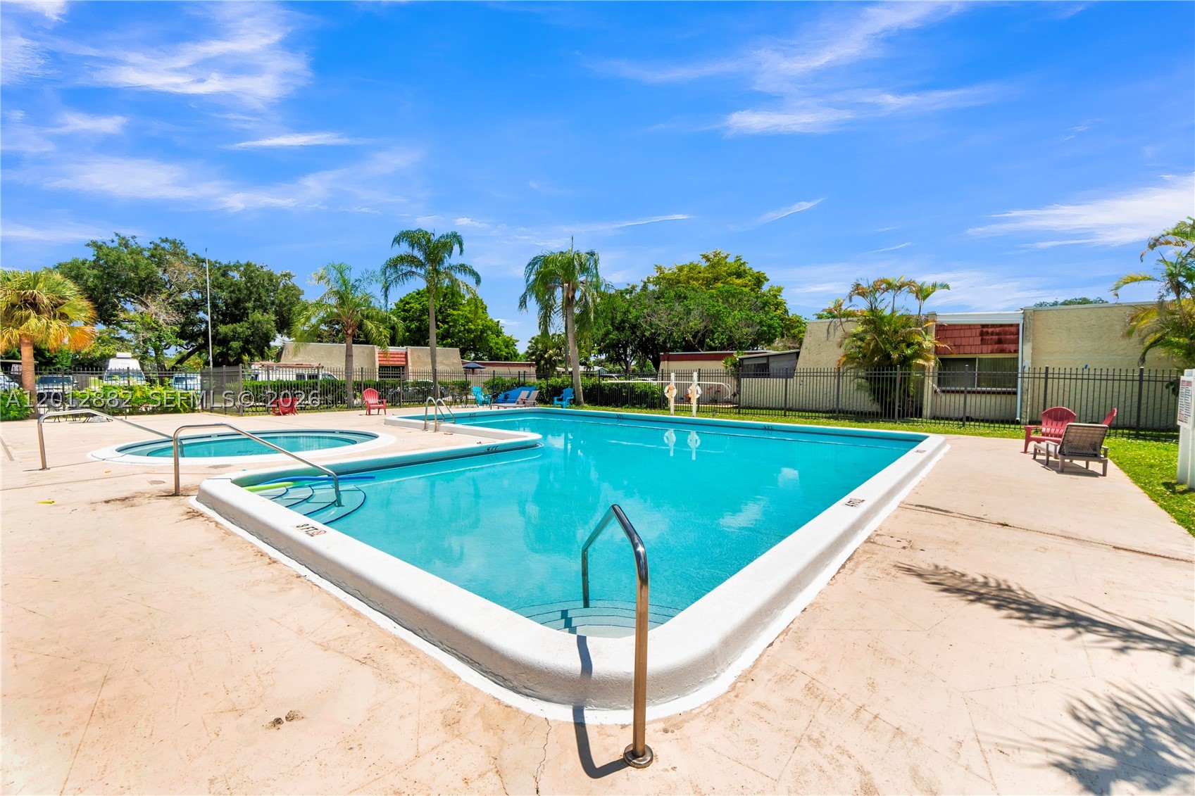 SPYGLASS CONDOMINIUM 1 - Residential