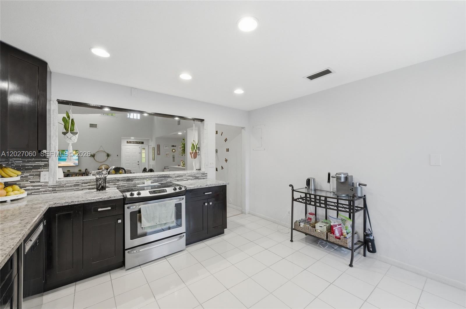PINES AT WOODMONT II CONDO - Residential