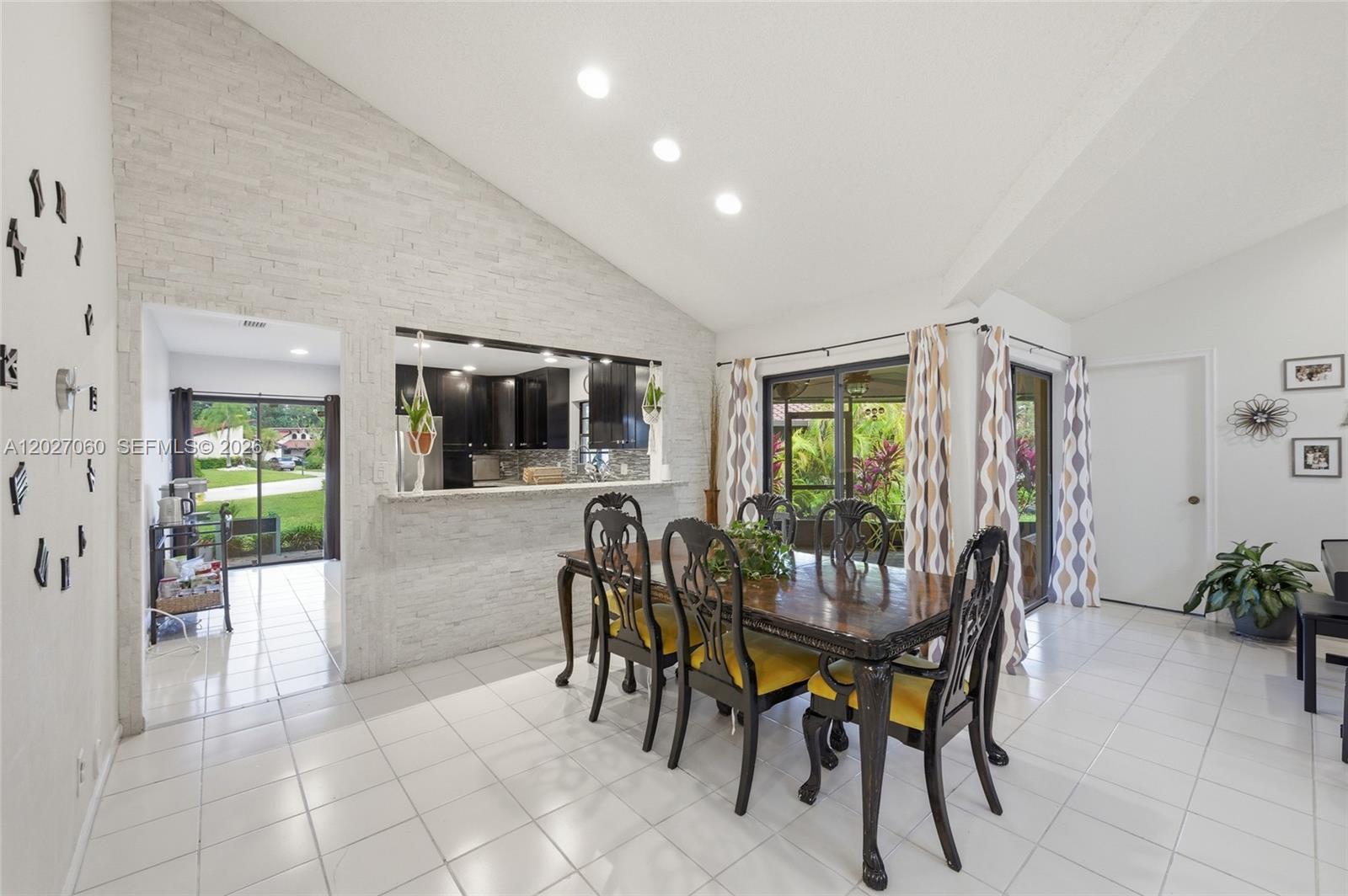PINES AT WOODMONT II CONDO - Residential