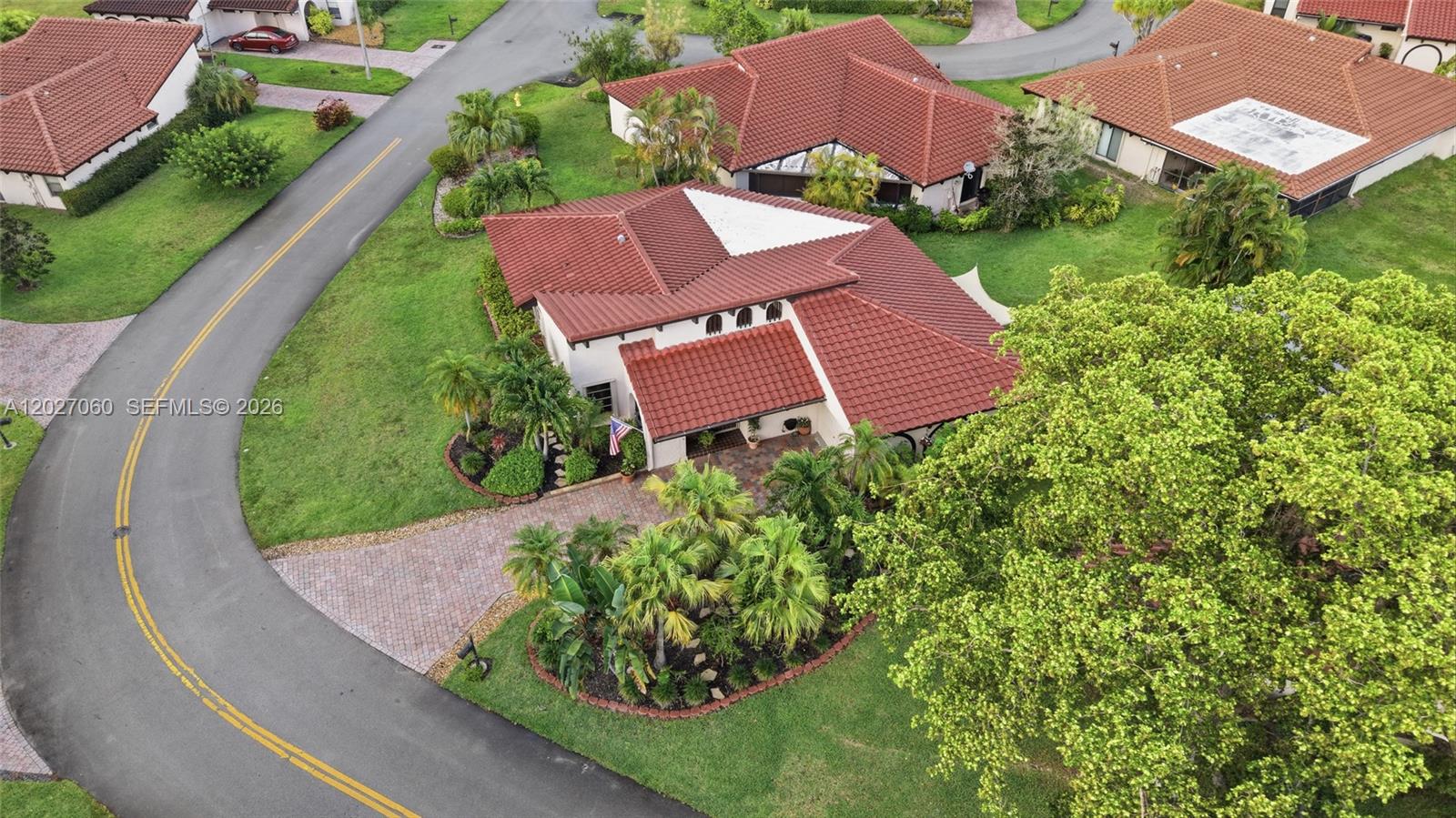 PINES AT WOODMONT II CONDO - Residential
