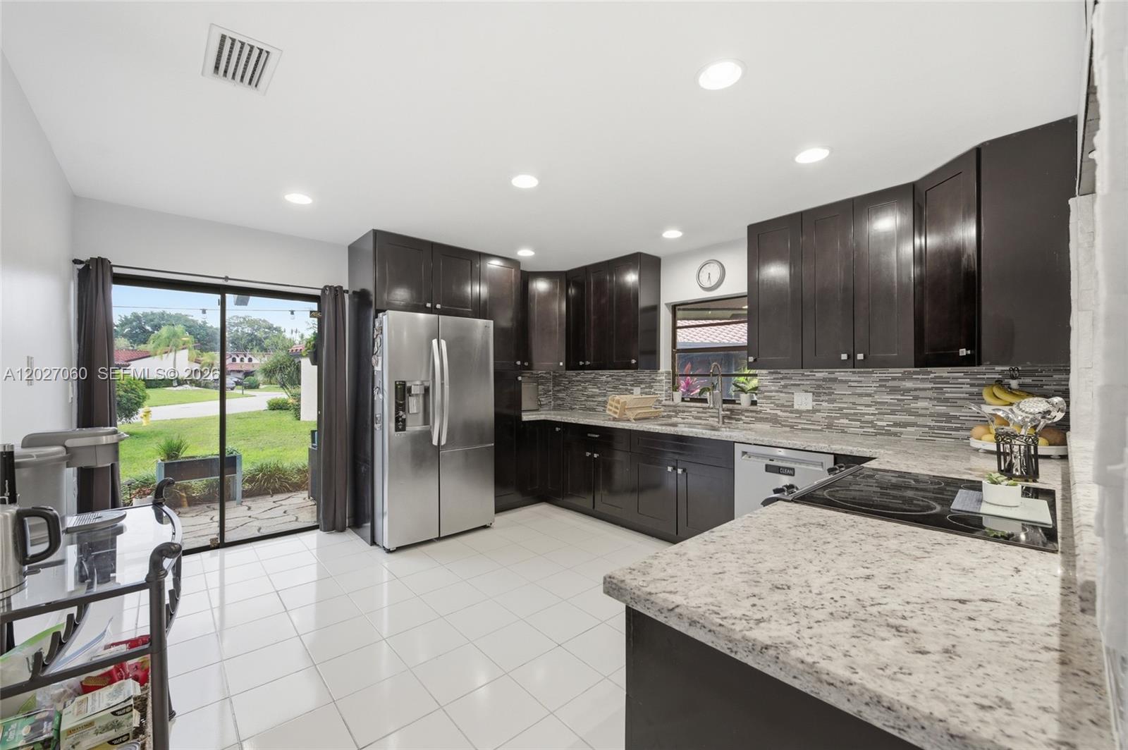 PINES AT WOODMONT II CONDO - Residential