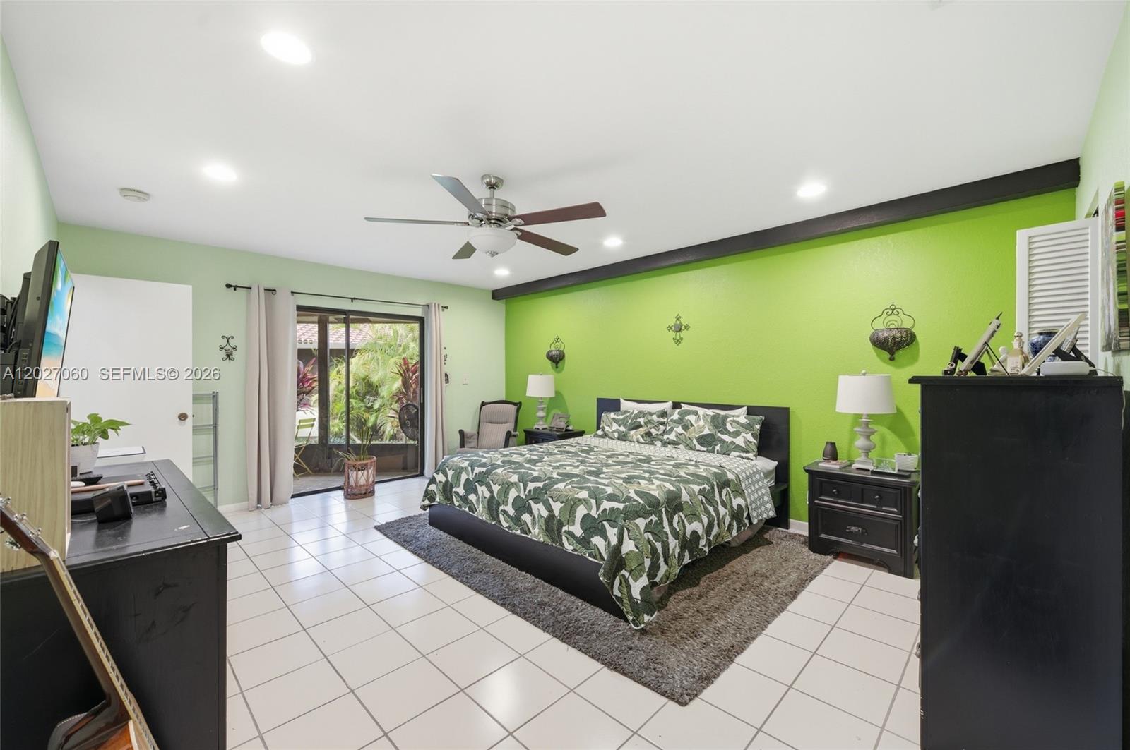 PINES AT WOODMONT II CONDO - Residential