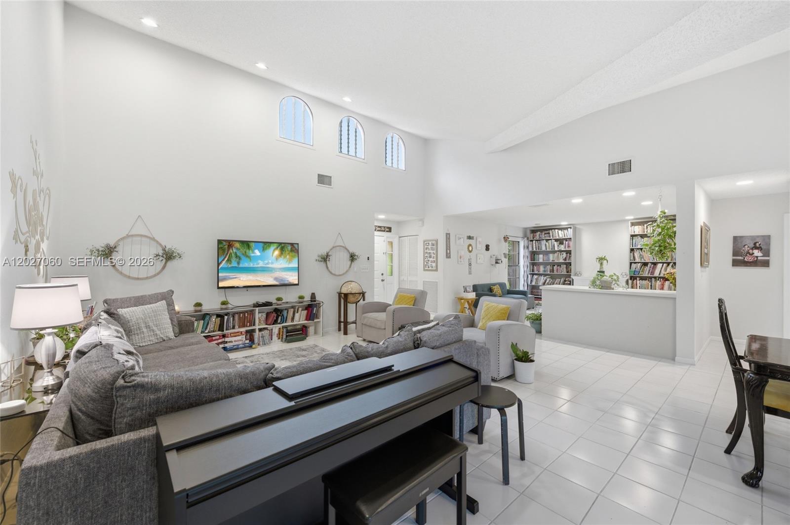 PINES AT WOODMONT II CONDO - Residential